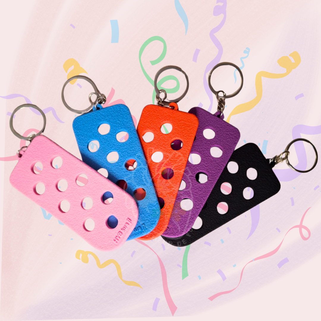 Lot porte-clef et 3 pins exclusif Semeur de foi